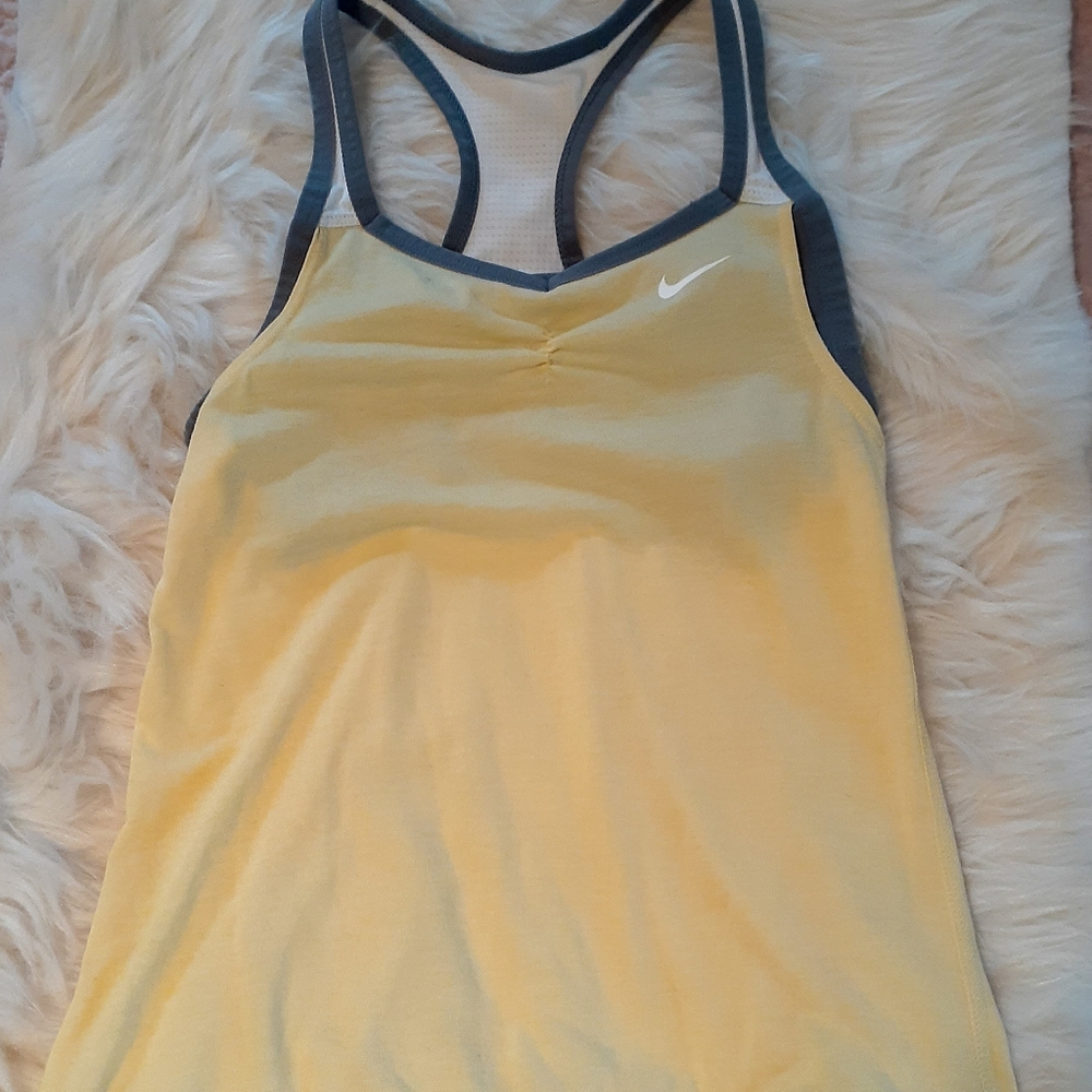 Nike Dri Fit 2 In 1 Fitness Tank Built in Bra